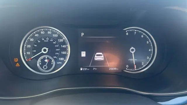 2025 Genesis G70 2.5T Standard