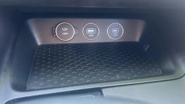 2025 Genesis G70 2.5T Standard