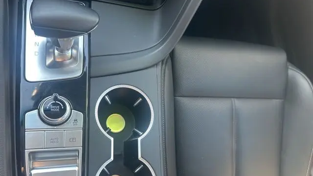 2025 Genesis G70 2.5T Standard