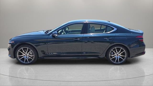 2025 Genesis G70 2.5T Standard