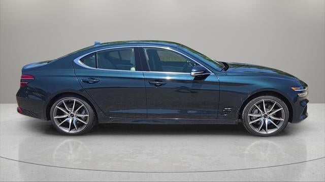 2025 Genesis G70 2.5T Standard