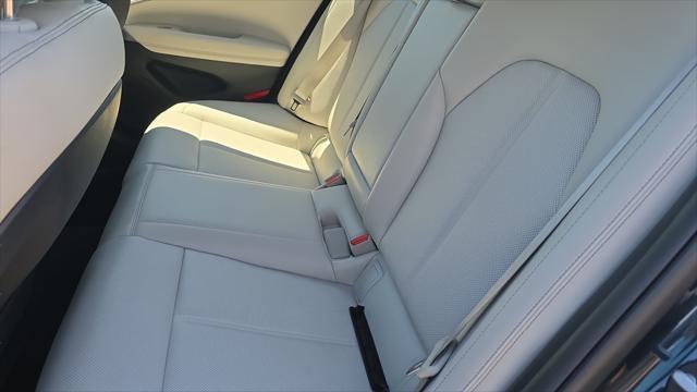 2025 Genesis G70 2.5T Standard