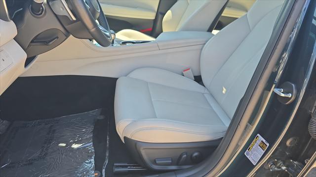 2025 Genesis G70 2.5T Standard