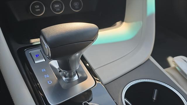 2025 Genesis G70 2.5T Standard