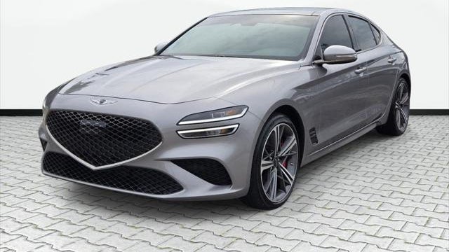 2025 Genesis G70 2.5T Standard