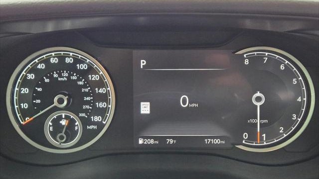 2025 Genesis G70 2.5T Standard
