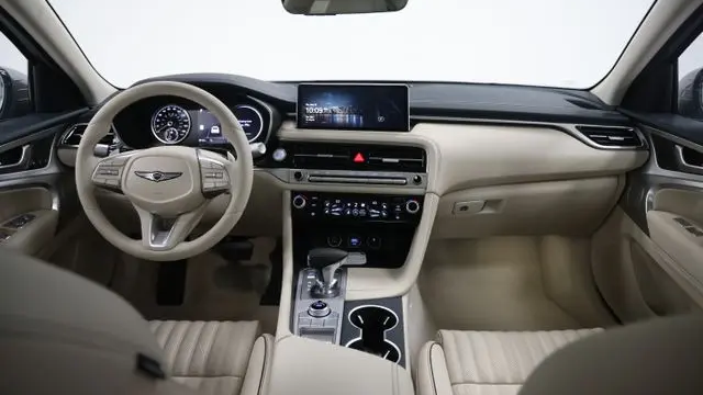 2026 Genesis G70 2.5T Prestige