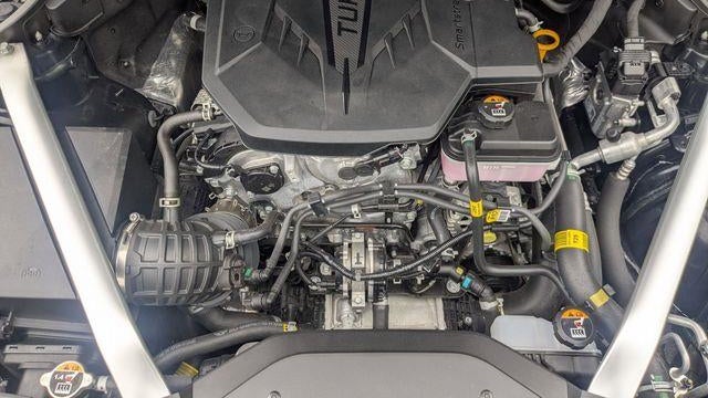 2025 Genesis G70 2.5T Standard