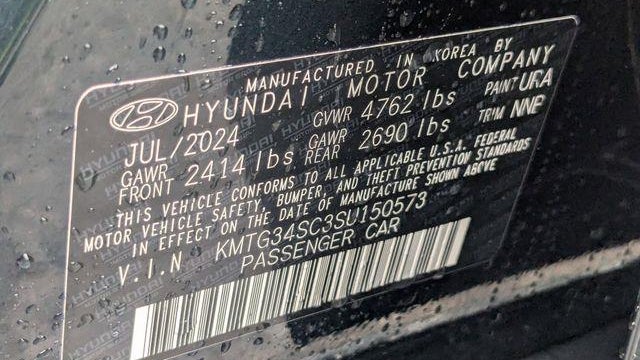 2025 Genesis G70 2.5T Standard