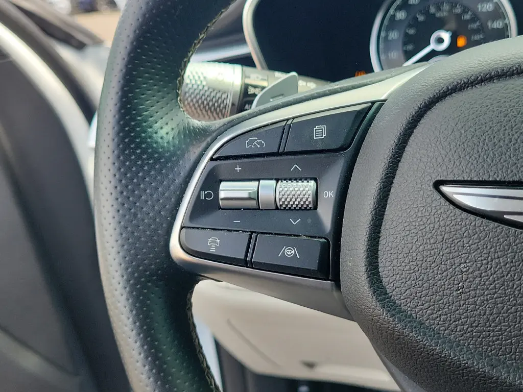 2025 Genesis G70 - $36,599