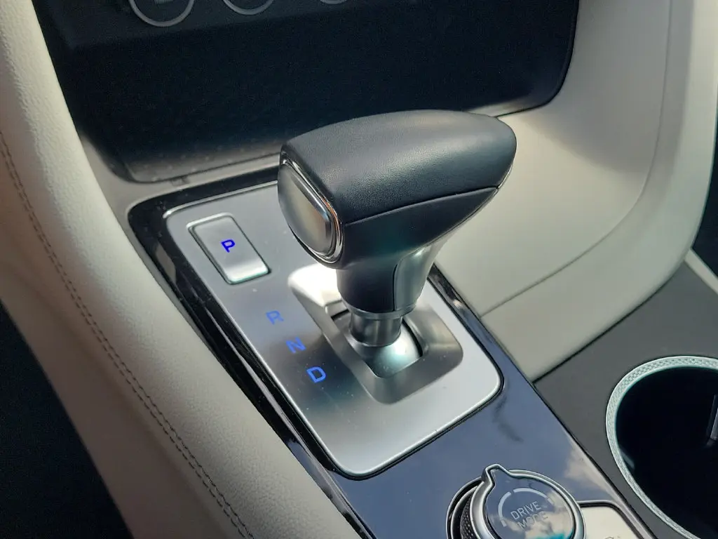 2025 Genesis G70 - $36,599