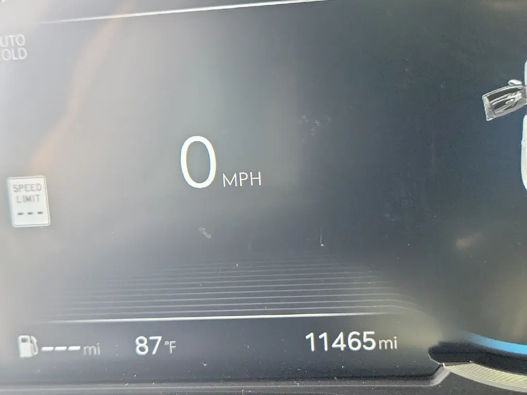 2025 Genesis G70 - $36,599