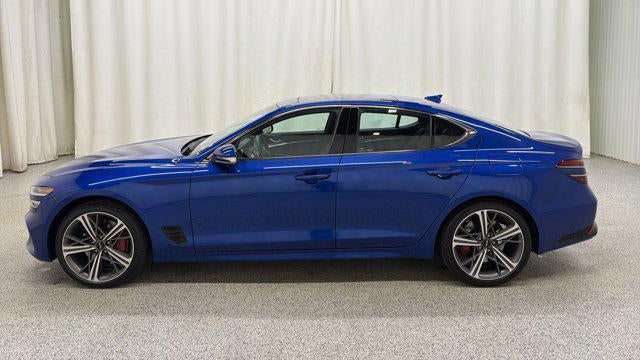 2025 Genesis G70 2.5T Standard