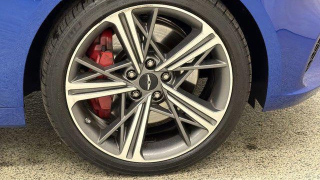 2025 Genesis G70 2.5T Standard