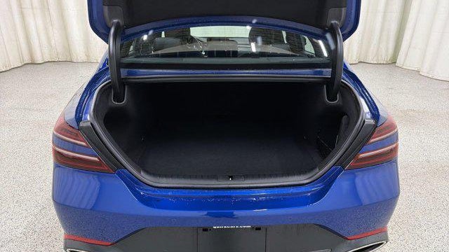 2025 Genesis G70 2.5T Standard