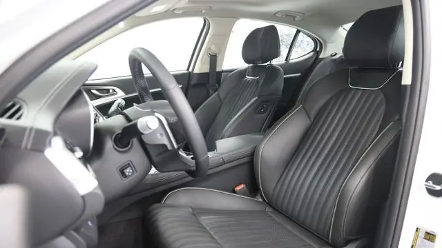 2026 Genesis G70 2.5T Prestige