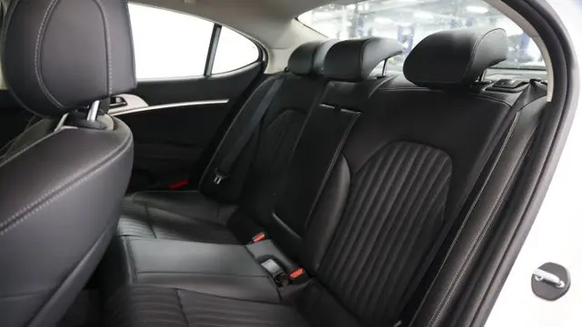 2026 Genesis G70 2.5T Prestige