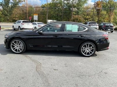 2025 Genesis G70 2.5T Standard 4DR Sedan