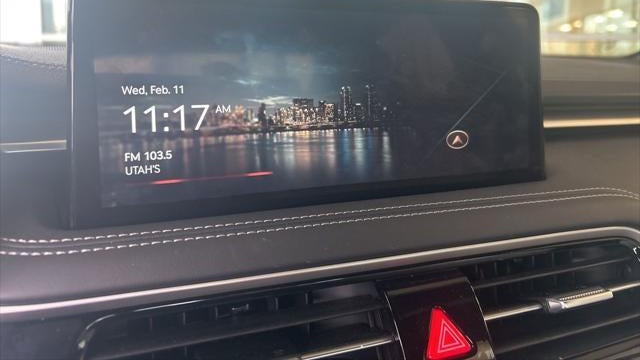 2025 Genesis G70 2.5T Standard