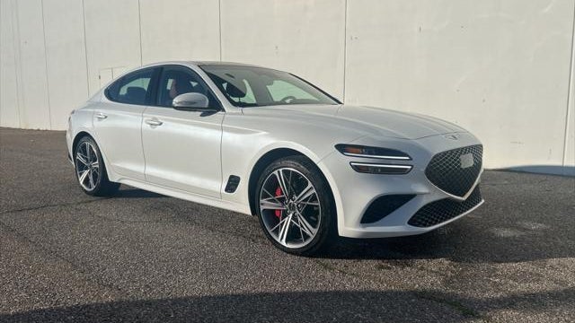 2025 Genesis G70 2.5T Standard
