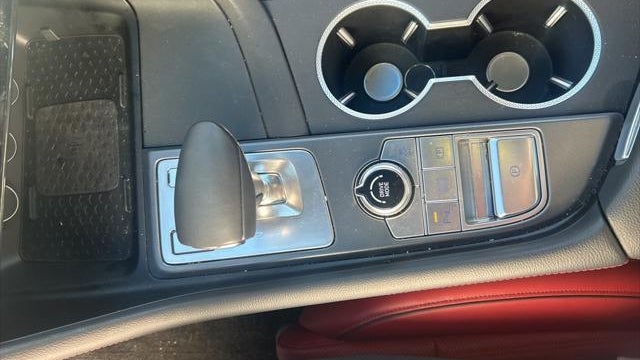 2025 Genesis G70 2.5T Standard
