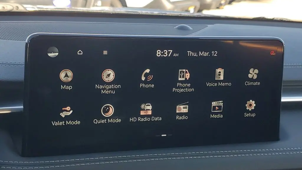 2025 Genesis G70 2.5T Standard