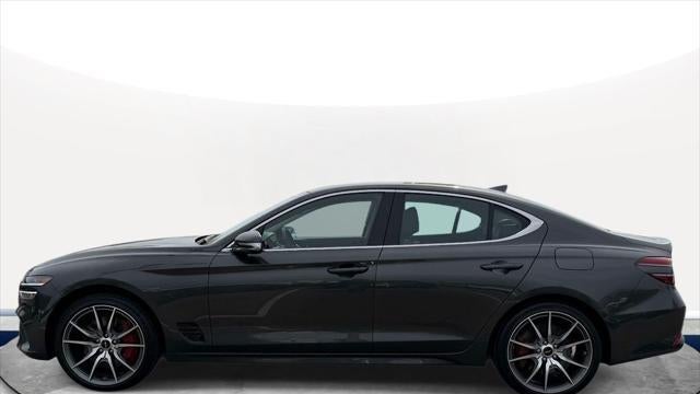 2025 Genesis G70 2.5T Standard