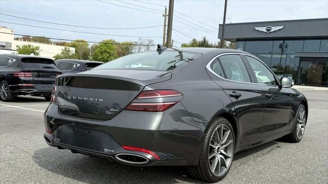2025 Genesis G70 2.5T Standard