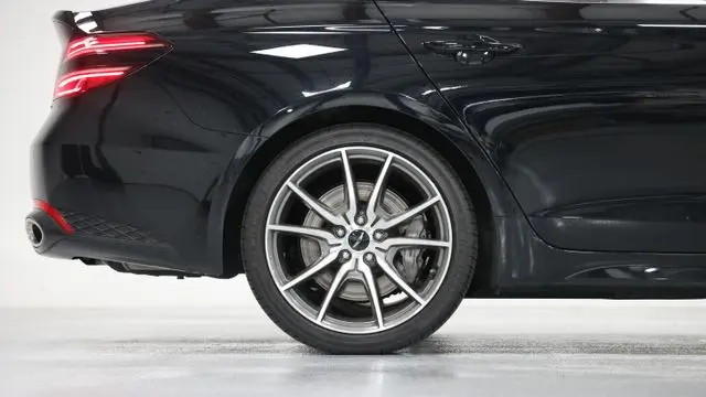 2026 Genesis G70 2.5T Prestige