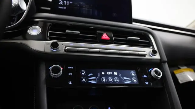 2026 Genesis G70 2.5T Prestige
