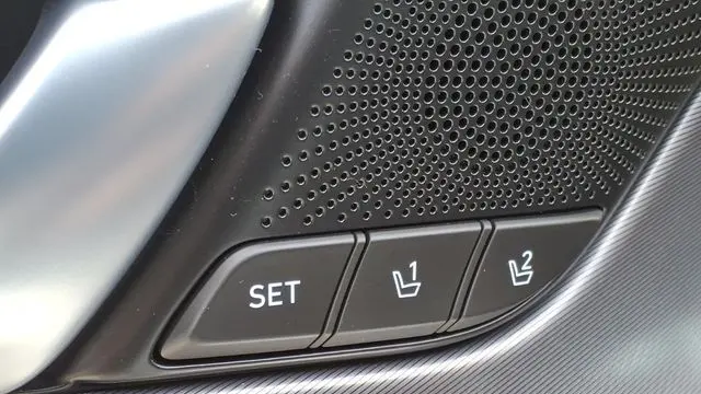 2025 Genesis G70 2.5T Sport Prestige