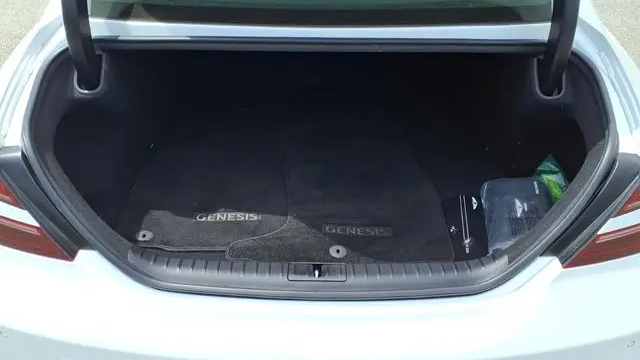 2025 Genesis G70 2.5T Sport Prestige
