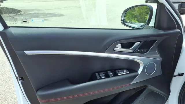 2025 Genesis G70 2.5T Sport Prestige