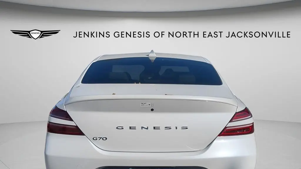 2025 Genesis G70 2.5T Standard