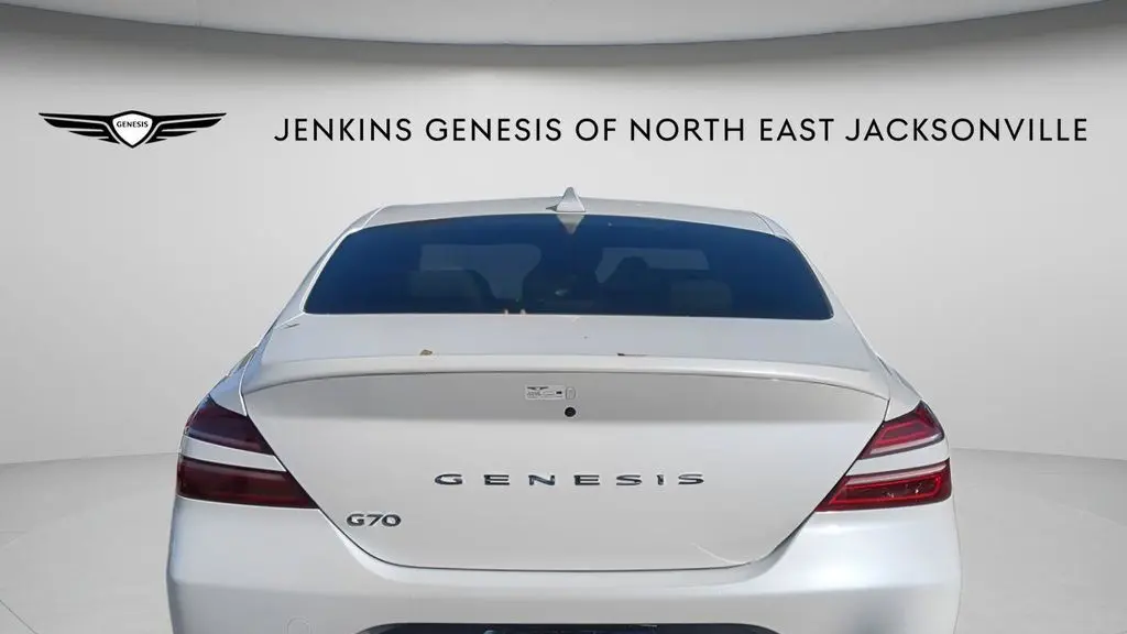 2025 Genesis G70 2.5T Standard