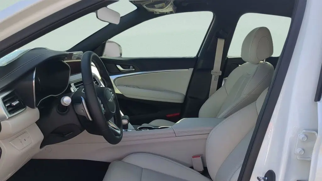 2025 Genesis G70 2.5T Standard