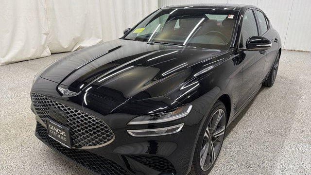 2025 Genesis G70 2.5T Standard