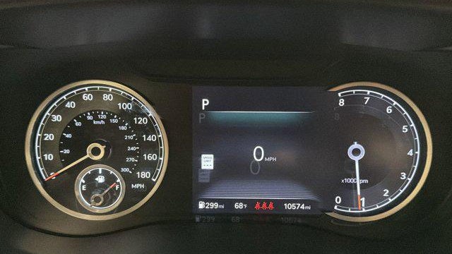 2025 Genesis G70 2.5T Standard