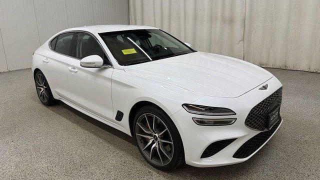 2025 Genesis G70 2.5T Standard