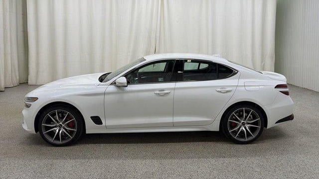 2025 Genesis G70 2.5T Standard