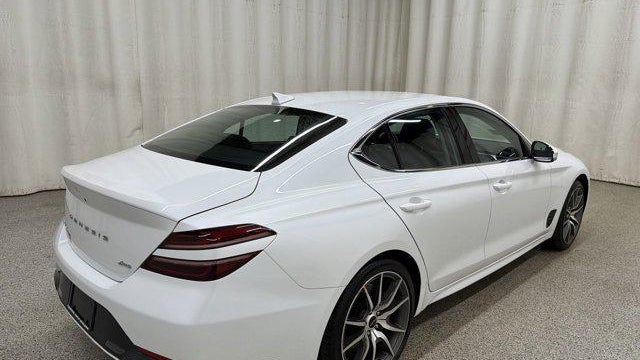 2025 Genesis G70 2.5T Standard