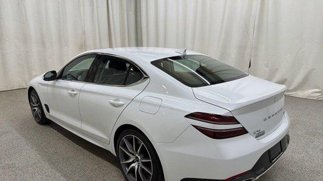 2025 Genesis G70 2.5T Standard