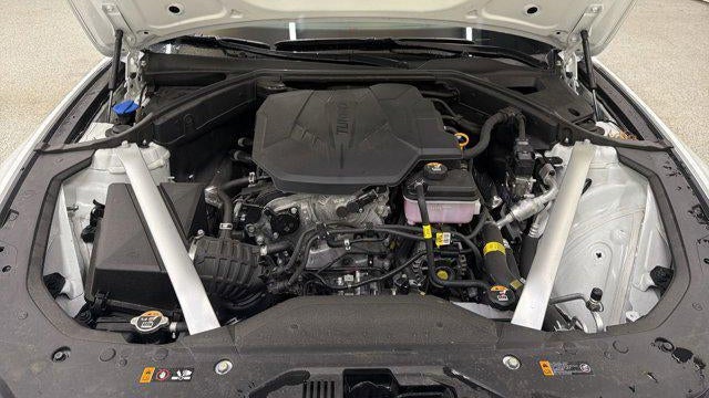 2025 Genesis G70 2.5T Standard