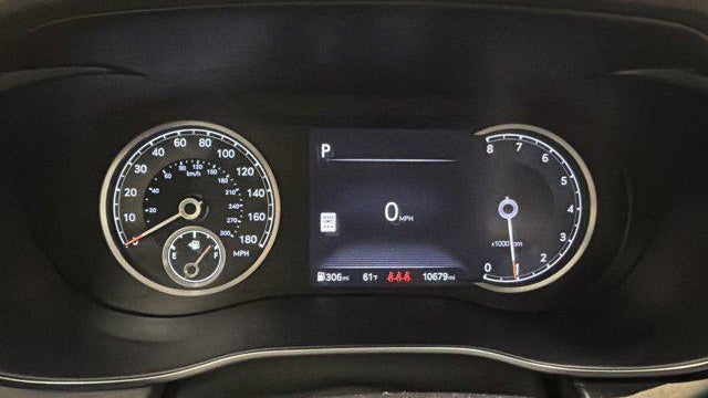 2025 Genesis G70 2.5T Standard