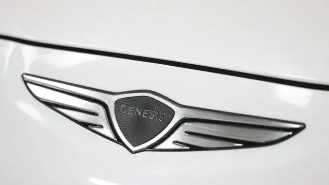 2026 Genesis G70 2.5T Prestige