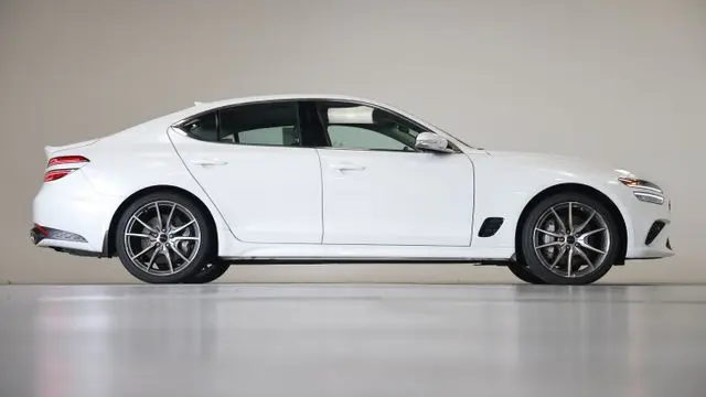 2026 Genesis G70 2.5T Prestige