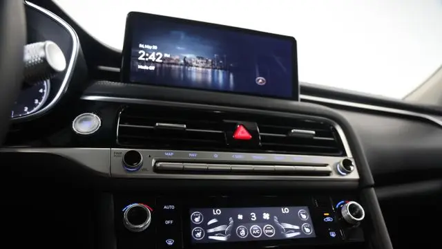 2026 Genesis G70 2.5T Prestige