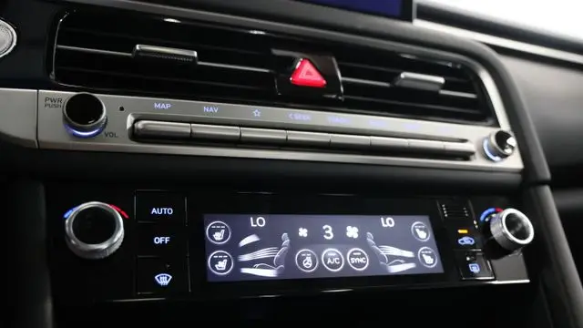 2026 Genesis G70 2.5T Prestige