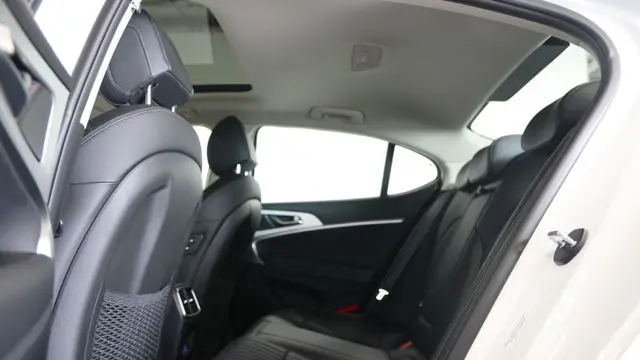 2026 Genesis G70 2.5T Prestige