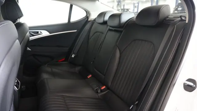 2026 Genesis G70 2.5T Prestige